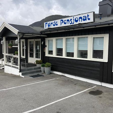 Forde Pensjonat Bagian luar foto